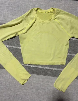 Lululemon Swiftly Tech Long Sleeve 2.0 Race Length Size 4 Lime Green /yellow thumbnail 1