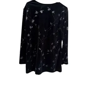 Elegant Black Velvet Blazer thumbnail 3
