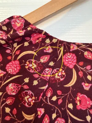 Old Navy Burgundy Floral Tiered Mini Dress Size Small V Neck Short Sleeve Maroon thumbnail 9