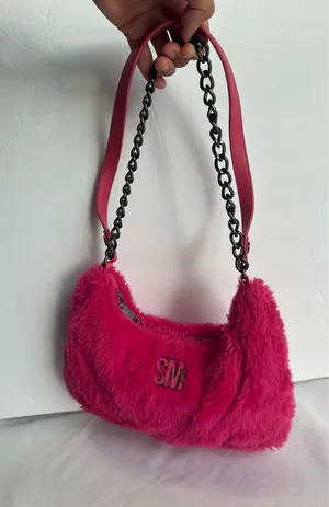 Y2k inspired steve madden Pink faux fur mini bag thumbnail 6