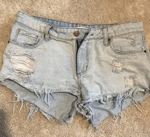 Jean shorts Size 26 thumbnail 1