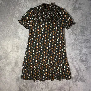 THML Women’s Small Geometric Print Smocked Mock Neck Ruffle Hem Shift Dress thumbnail 2