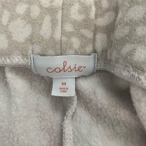 Colsie Leopard Print Jogger Sweatpants Size M Beige Cream Lounge Pants Cozy Athl thumbnail 3