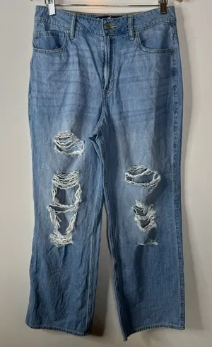 Hollister Ultra High-Rise Baggy Jeans Size 8‎ Regular thumbnail 1