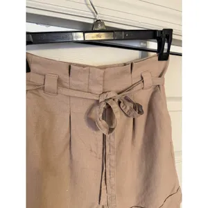 Express Dressy Brown Women's‎ Shorts thumbnail 8