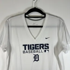 Nike Dri-Fit‎ Women’s MLB Detroit Tigers Baseball Top Size Large White Sporty thumbnail 2