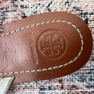 Tory Burch Terra Thong Sandal Metallic Silver Leather Flip Flops Size 8 thumbnail 7