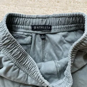 Athleta Shorts Women's‎ 0 Cargo Hiking Green Athleisure Outdoors Activewear thumbnail 2