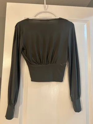 Gray Going Out Top thumbnail 3