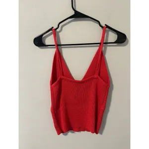 New Zara V- Neck Red Knit Cami Tank Top, Size Medium thumbnail 4