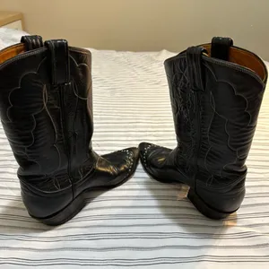 Vintage Tony Lama Black Cowgirl Boots Size 5.5 Narrow fit Leather Vintage thumbnail 4