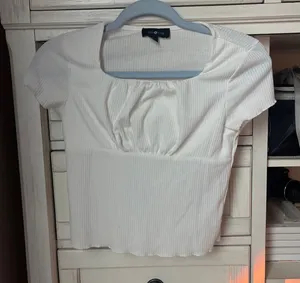 Amy Byer Top White thumbnail 1