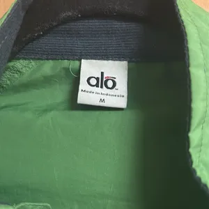 Alo Green Lightweight Full-Zip Jacket thumbnail 9