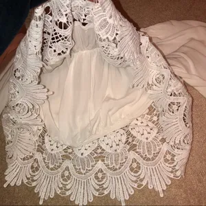 white flowy lace shirt thumbnail 2