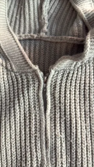 Knit zip up sweater Gray Size M thumbnail 3