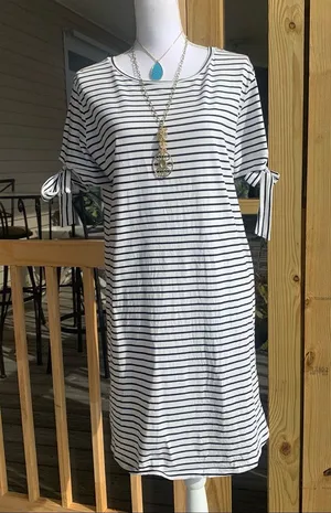 She + Sky Cream Black Stretch Striped T-shirt Dress Large L thumbnail 1