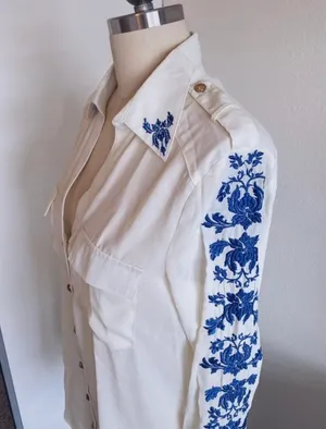 White And Blue Top  thumbnail 5