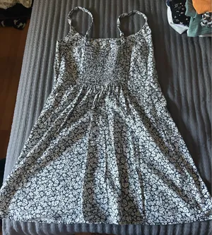Old Navy Dress Floral thumbnail 3