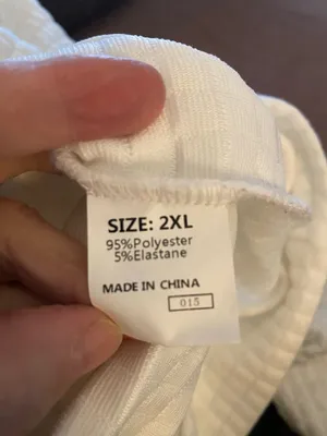 Woman’s white hoodie Size 2X thumbnail 6