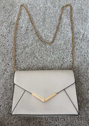 KK Xiu Cream Purse thumbnail 1