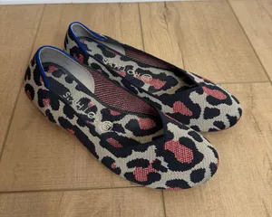 Rothy’s The Flat Red Cat Blue Halo Ballet Flats Women’s 8.5 EU 39 Animal Print thumbnail 1