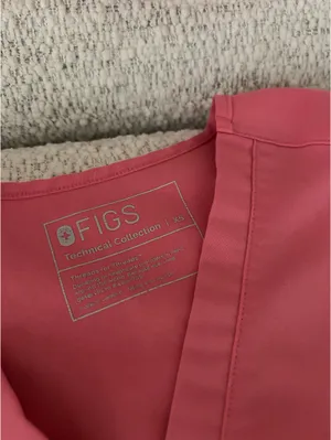 FIGS Neon Pink Scrubs thumbnail 4
