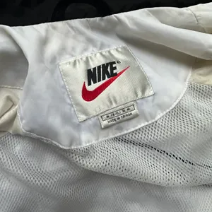 Nike Windbreaker thumbnail 5
