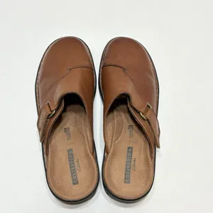 Clarks Women's Brown Leather Soft Cushion Clog Mule Size 7.5 Slip On thumbnail 4