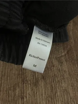 Richer Poorer For The People Elastic Waistband Black Shorts Size Medium thumbnail 5