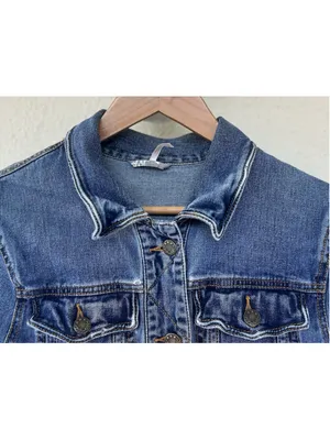 Free People Cropped Denim Jacket Blue Button Front Trucker Jean Western Distress thumbnail 2