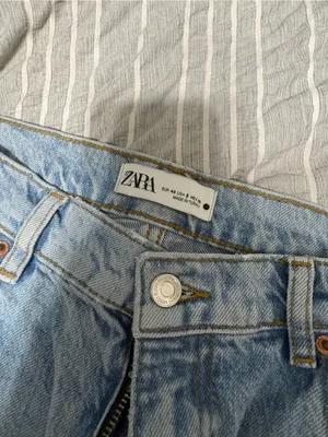 Zara jeans thumbnail 2
