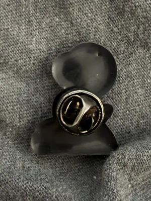 Goose with scissors rubber Pin Silver thumbnail 2