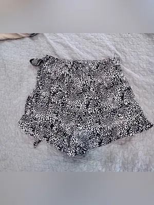 DO+BE Black & White Printed Wrap Skort with Tie thumbnail 2