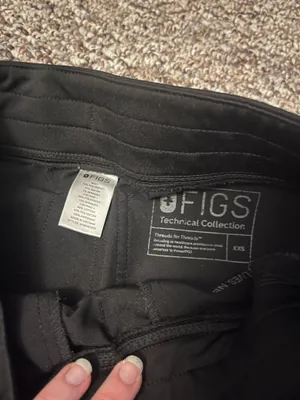FIGS Scrub Pants thumbnail 2