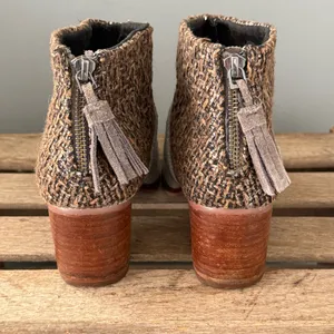 Toms Leila Wool‎ Felt Ankle Boots Size 8 A30 thumbnail 7
