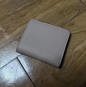 Compact Women’s Wallet thumbnail 1