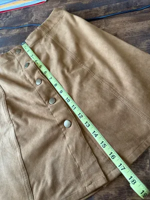 XHILARATION Snap-Front Faux Suede A-Line Mini Skirt in Camel Size Medium thumbnail 10