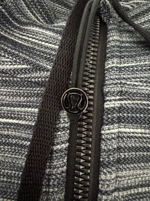Lululemon Define Jacket Hooded thumbnail 3