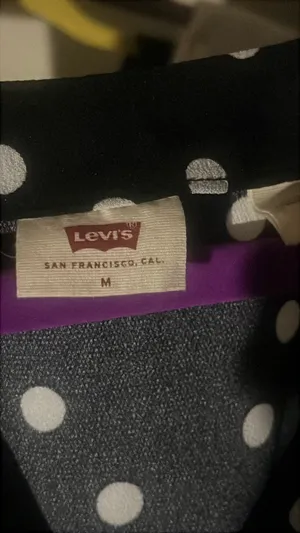 Levi’s Top Cropped Medium Top thumbnail 3