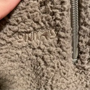 SKIMS Teddy Sherpa Wide Leg Lounge Track Pant- Size Small thumbnail 8
