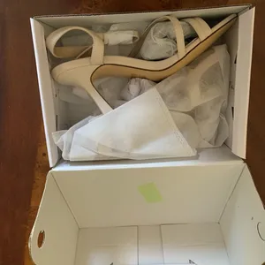 Sandals Size 8 thumbnail 4