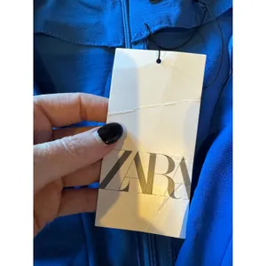 Zara Dress Women Medium Royal Blue Ruched V‎ Neck Sleeveless Midi NWT Party thumbnail 11