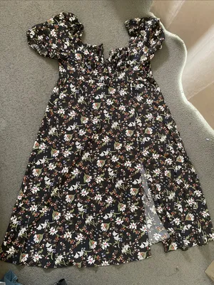 Black Floral Puff-Sleeve Maxi Dress thumbnail 5