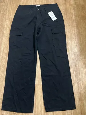 Zara Black Wide-Leg Cargo Trousers thumbnail 2