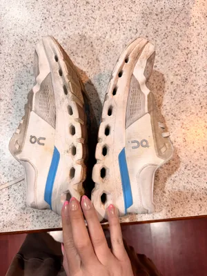 White On Cloud Sneakers thumbnail 3