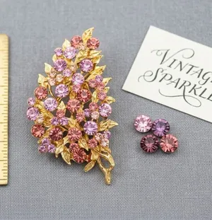 Vintage Pink Purple Rhinestone Spray Brooch Gold Tone Botanical Leaf Pin/Brooch thumbnail 1