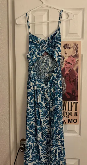 Long Blue And White Dress Size M thumbnail 3