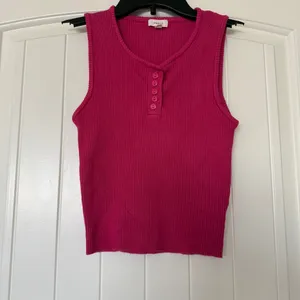 Hot Pink Ribbed Button-Up Tank Top 💖 Y2K Barbie Core | Size S/M | Stretch Knit Summer Essential thumbnail 6