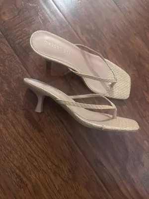 Madden girl woven tan thong kitten heel sandals  thumbnail 3