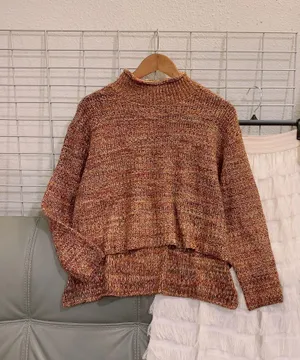 sweater thumbnail 1